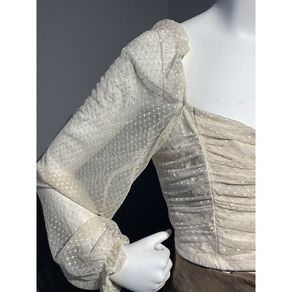 Windsor Cream And Gold Zipped Crop Top Blouse - Picture 4 of 9